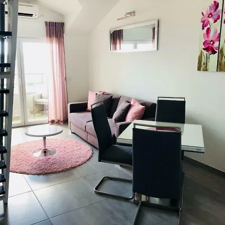 شقة 4 Sterne Studioapartment Carpe Diem Kaštela